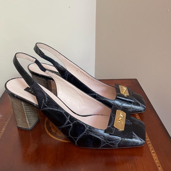 Escada  Designer NWOT Leather Sling back Pump - Picture 10 of 16